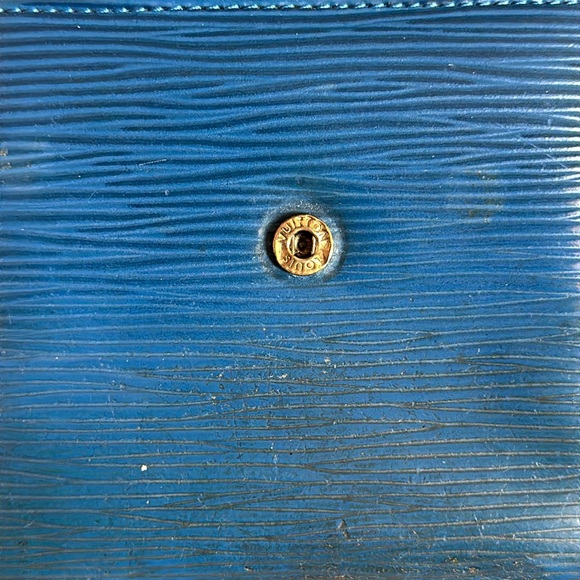 Louis Vuitton blue epi rehab wallet - Picture 10 of 15